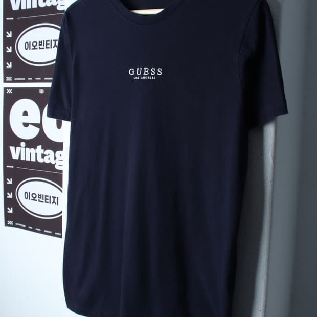 (L-XL) 게스 반팔 티셔츠 스몰로고 네이비 놈코어-H36051