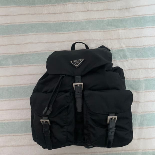 프라다백팩 미디움