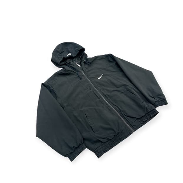 나이키 스우시 바람막이