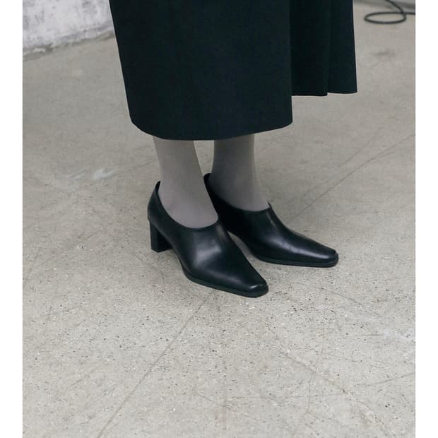 에퓨레 robe square pumps