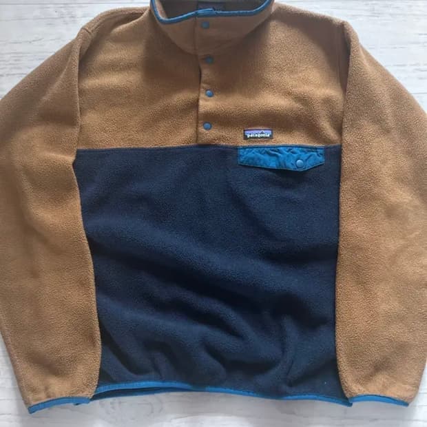 파타고니아 신칠라 플리스 스냅티 라이트웨이트 브라운 네이비 M