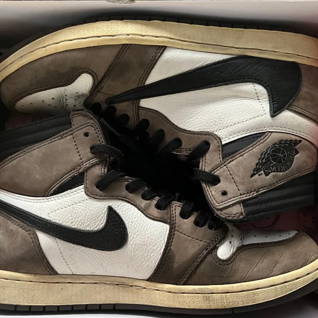 조던1 트레비스 스캇 하이 OG