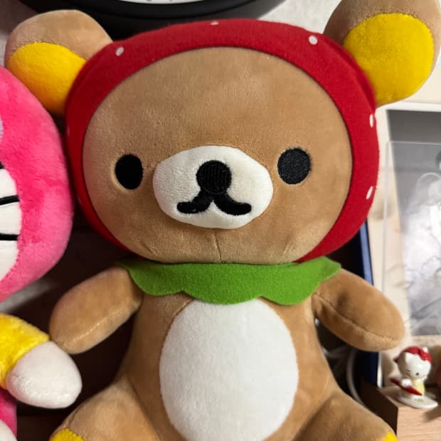 빈티지 고전 리락쿠마 딸기 코스튬 시팅인형 소장품