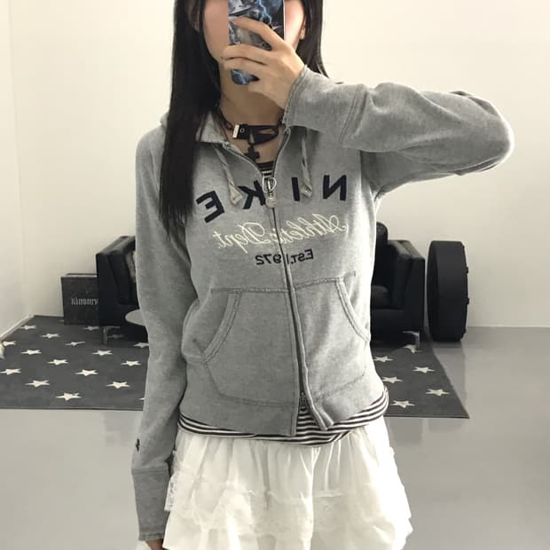Nike Graphic Zip Up Hoodies