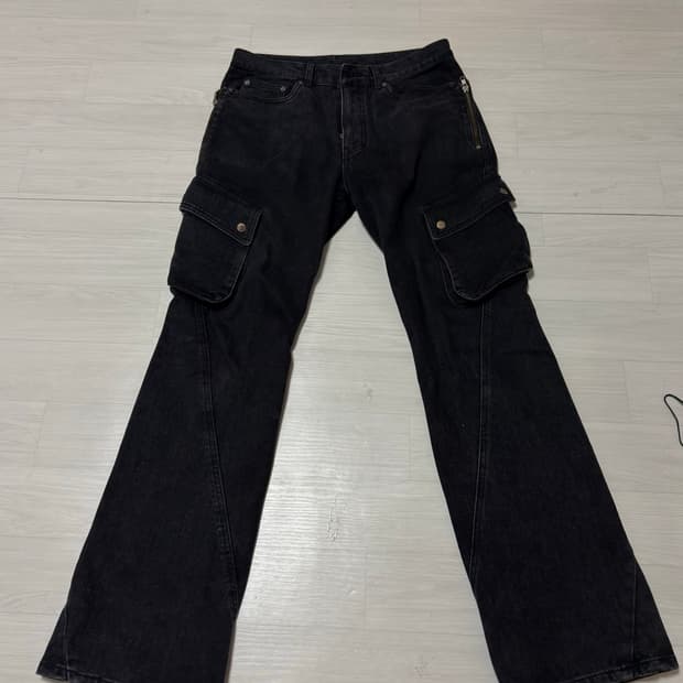 넥스트도어립스 지퍼 카고 세미부츠컷