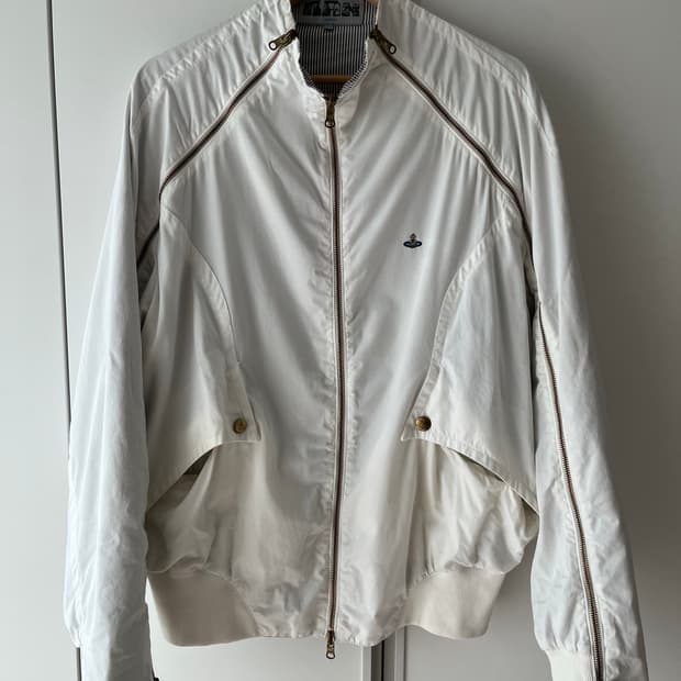 비비안웨스트우드 자켓 52사이즈