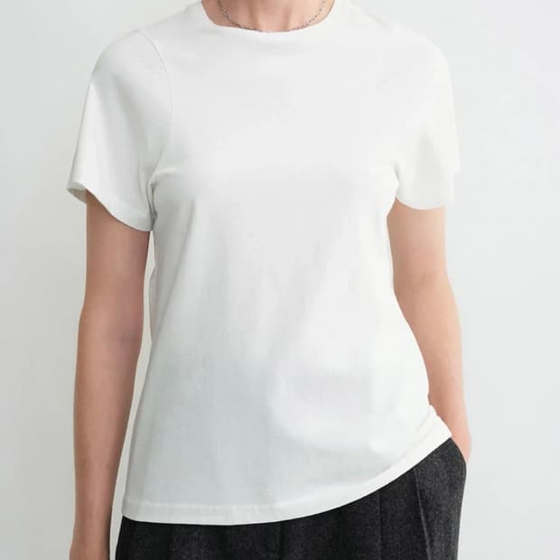 (새상품) toteme 토템 여성 반팔 티셔츠