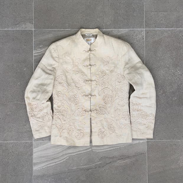Talbots ivory linen oriental button jk