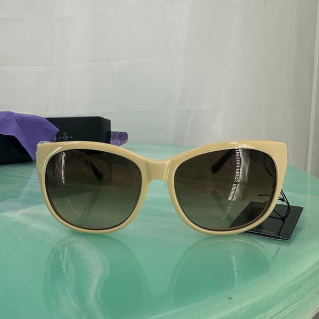 [새상품 무료배송] 안나수이 Made in Italy 선글라스