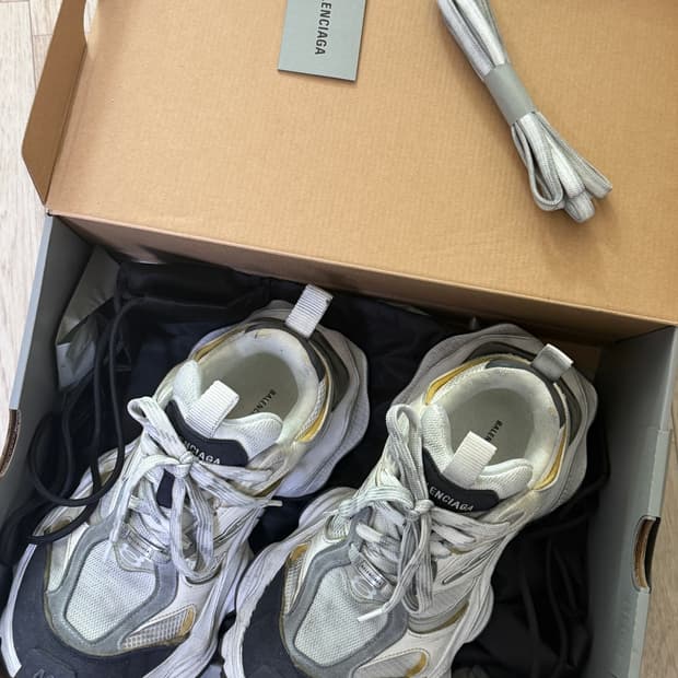 발렌시아가 카고 스니커즈 40