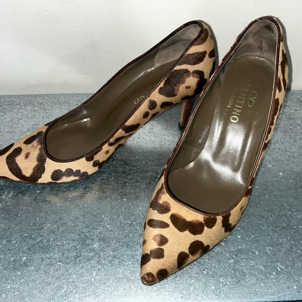 발렌티노가라바니 호피 송치 힐 37 1/2