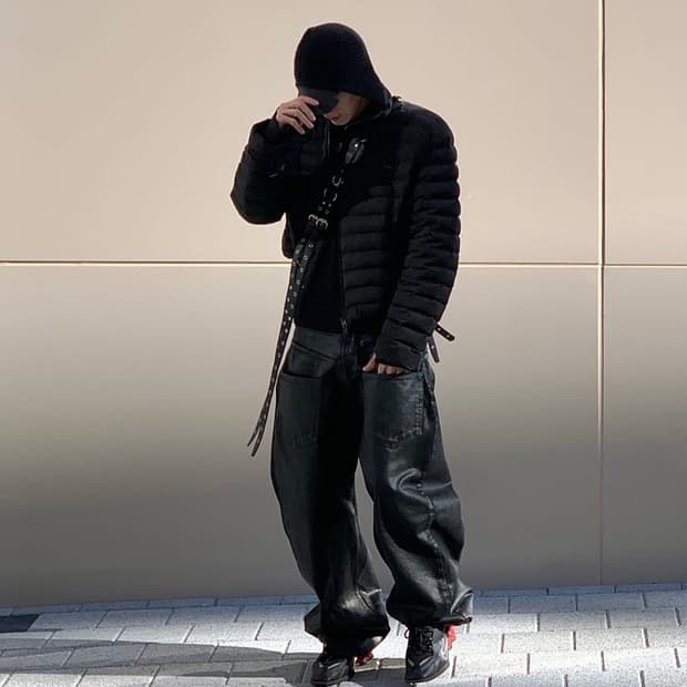 프로젝트gr 코티드 백워드 데님 팬츠 블랙