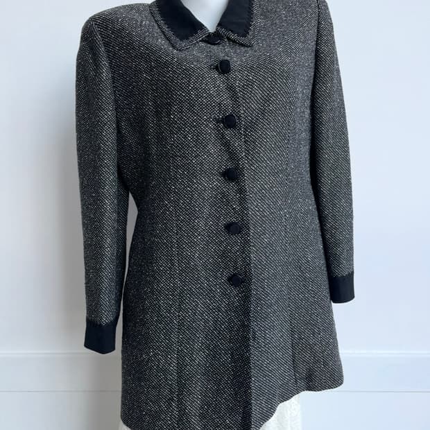 Addenda by RENOWN 블랙 카라 트위드 자켓