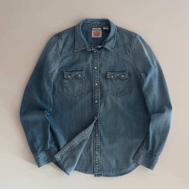 리바이스 여성 웨스턴 데님 셔츠 M