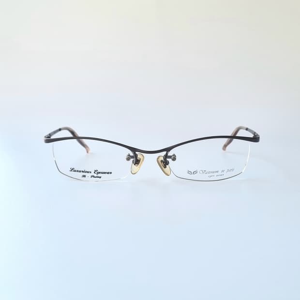 데드스탁 레트로 반무테st 포인트무테 안경테  587