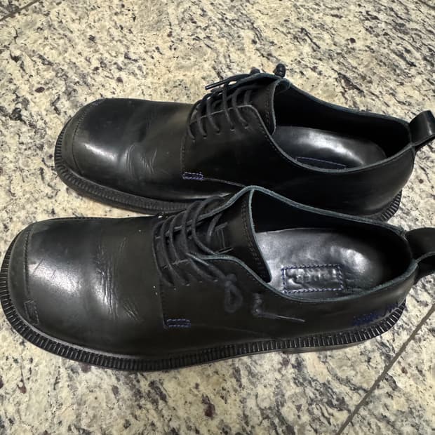 아더에러 커브 더비 판매합니다.