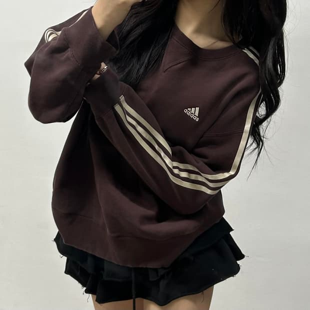 아디다스 초코브라운 3tripes 대장급 스웻셔츠 맨투맨(L)