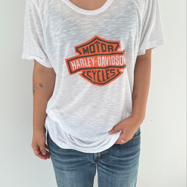 Harley-Davidson St. Thomas 윙 로고 슬럽 여성 반팔
