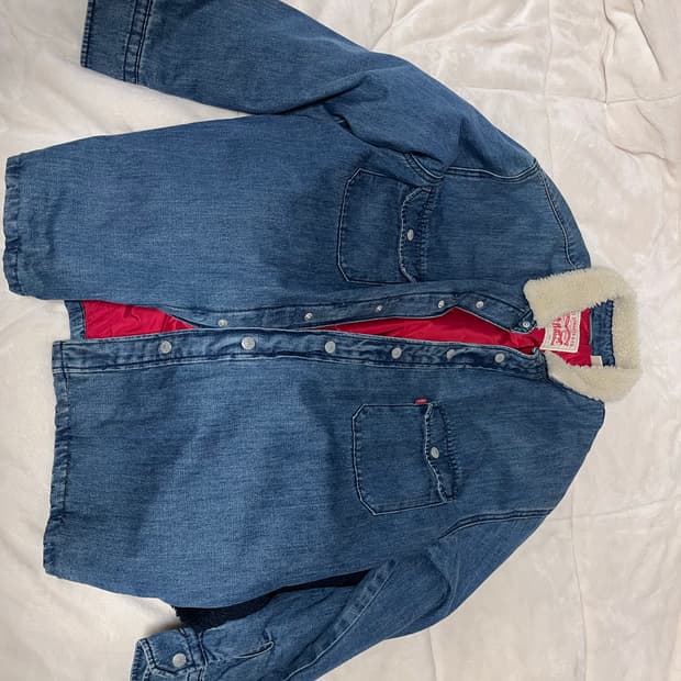 Levi’s pedded denim jacket