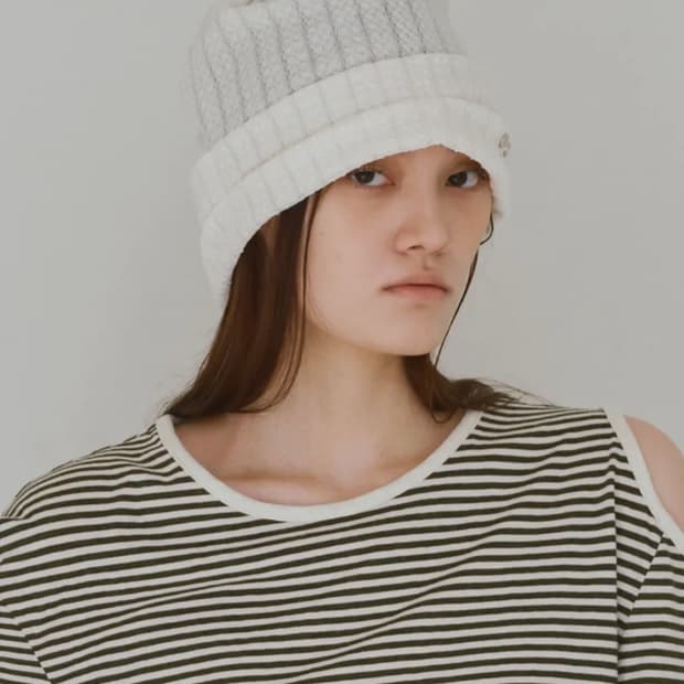 밀로우먼 심볼 레이스비니 millow women beanie