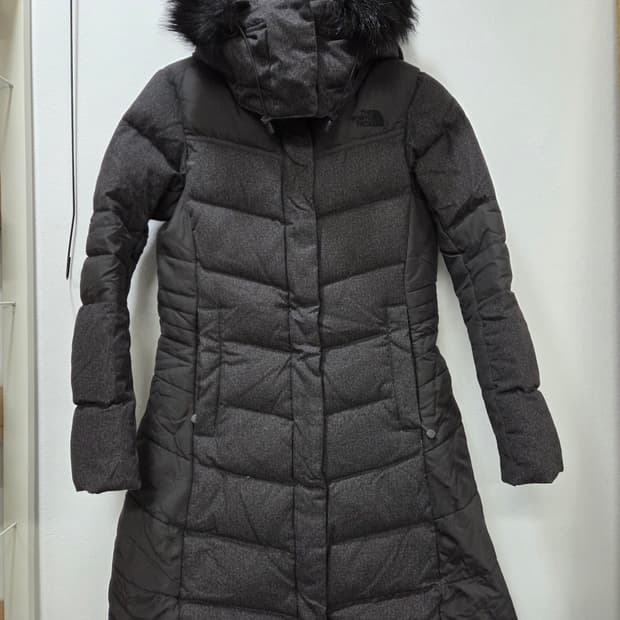 노스페이스 1211-14. 여성 울배색 구스롱패딩 챠콜 퍼후드 85