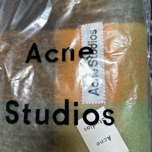 아크네 스튜디오 모헤어울체크 머플러 남여공용