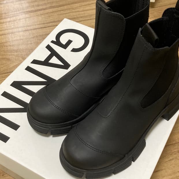 GANNI 가니 리사이클 러버시티 첼시부츠 37
