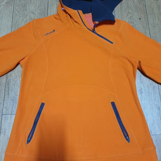 1030 라푸마 후드티 95~100 사이즈입니다