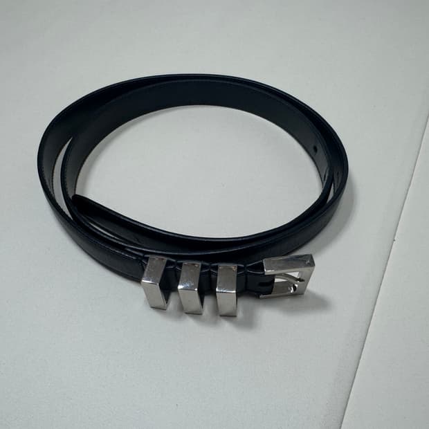 생로랑 3링 벨트 (95 size)