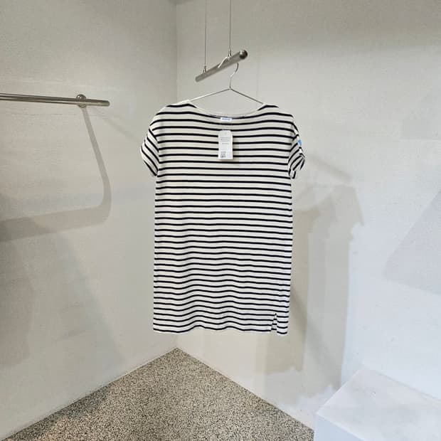 오르치발 스프라이프 반팔 티셔츠