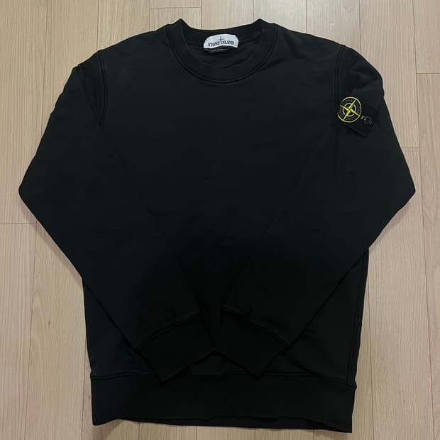 스톤아일랜드 21ss 맨투맨 m