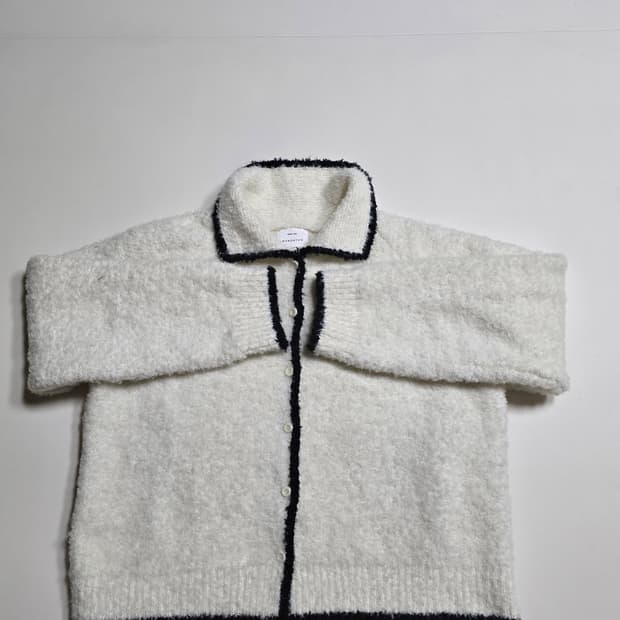 MONDAYUG 배색 니트 가디건 (프리사이즈)