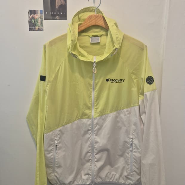디스커버리 바람막이  100
사이즈 