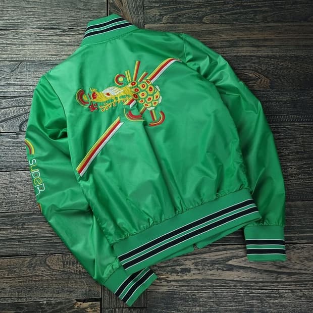 [디젤] 슬림핏 사틴 수베니어 자수 스카쟌 블루종 자켓 P01383