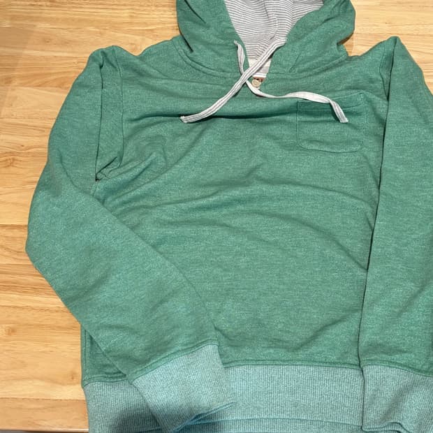 GREEN HOODY