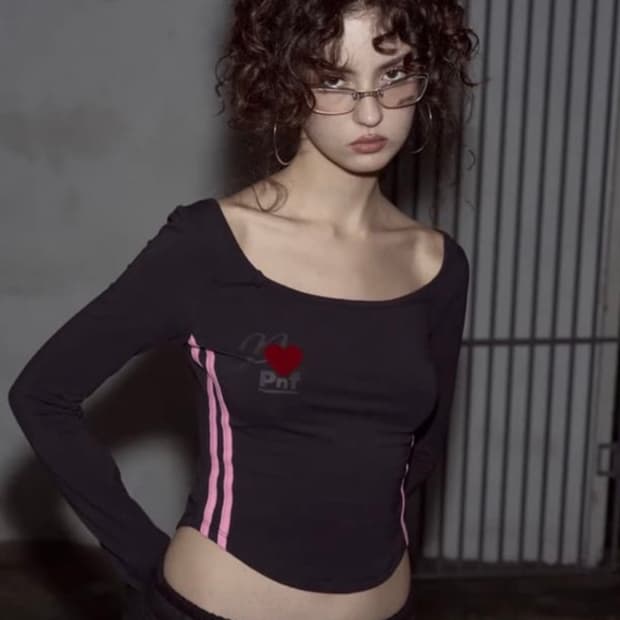 플리즈노팔로우 Baylin velvet heart top balck 