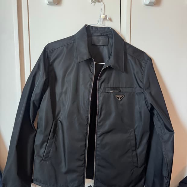 프라다 리나일론 자켓 블루종  SGB684