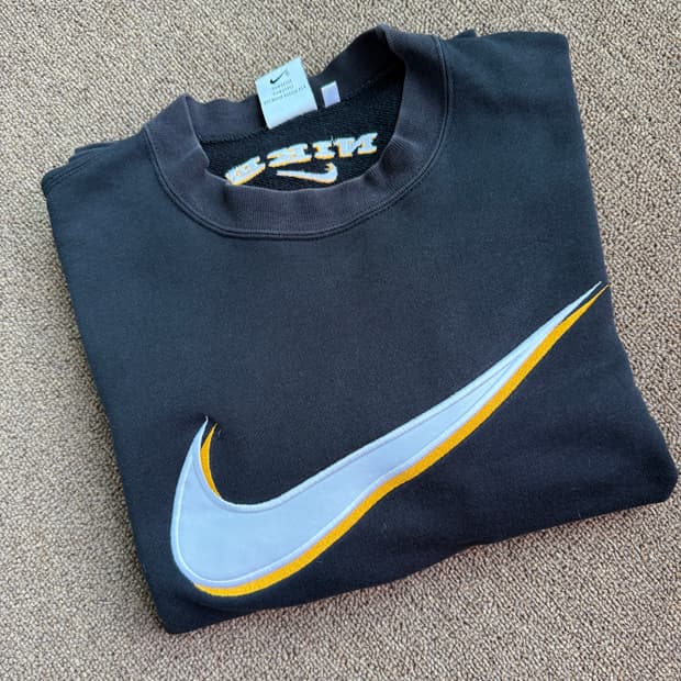 Nike 90’s Big Swoosh Sweat 나이키 맨투맨