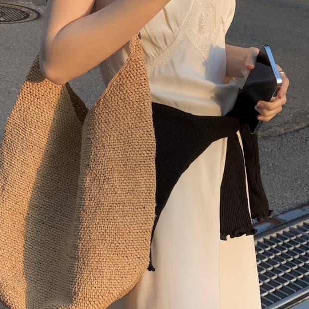 자수 새틴 원피스