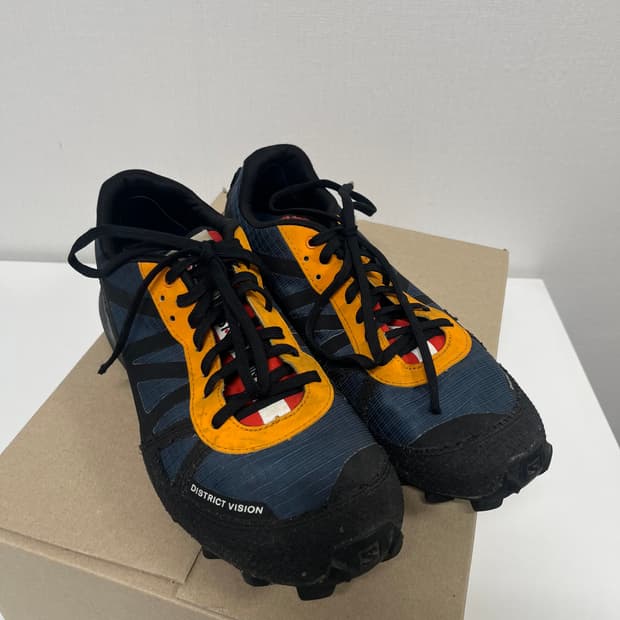 살로몬 x 디스트릭트 비전 마운틴 레이서 260