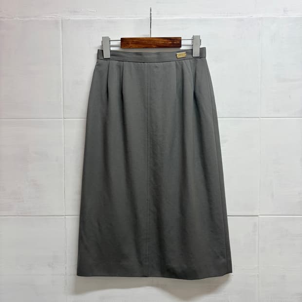 BURBURRYS 로고 버버리 울 미디 스커트 