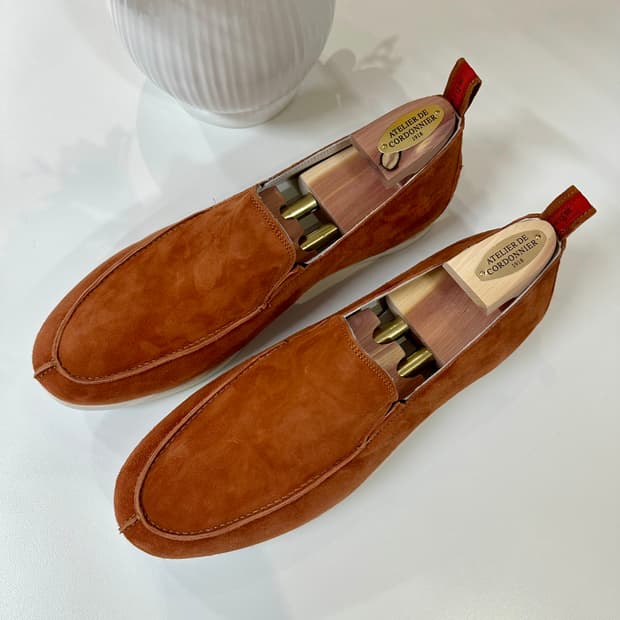 키톤 나폴리 스웨이드 송아지 가죽 로퍼 새상품