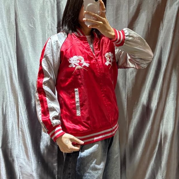 S 용 자수로고 글로시 배색 스카잔