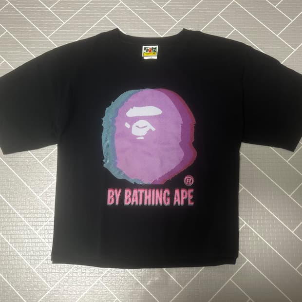 베이프 홀로그램 반팔 블랙 