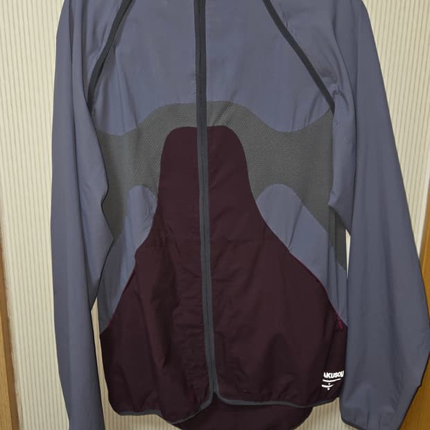 [100]갸쿠소우 바람막이