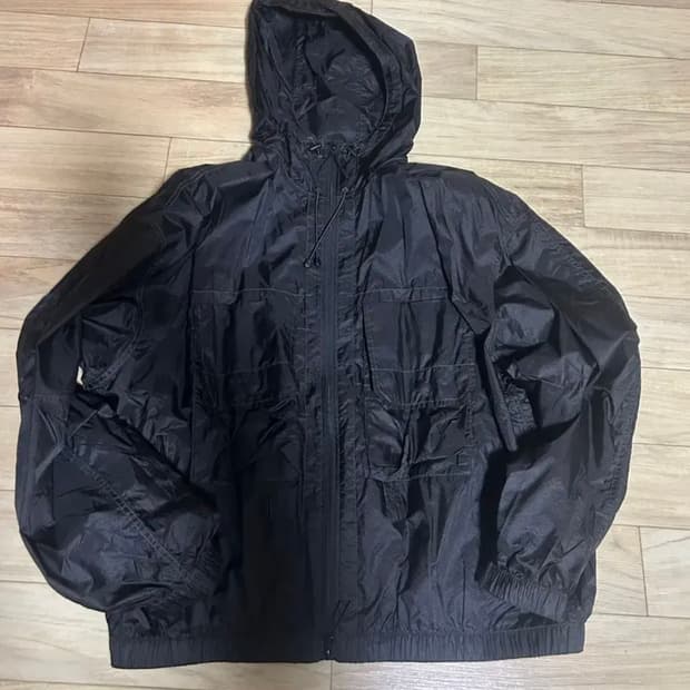 (2, 100-105) 모이프 바람막이