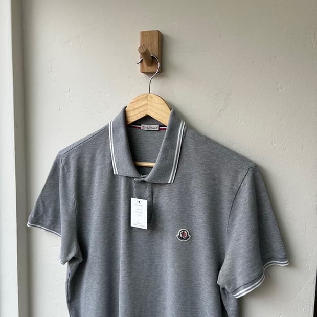 16460 - 몽클레어 그레이 반팔 카라티