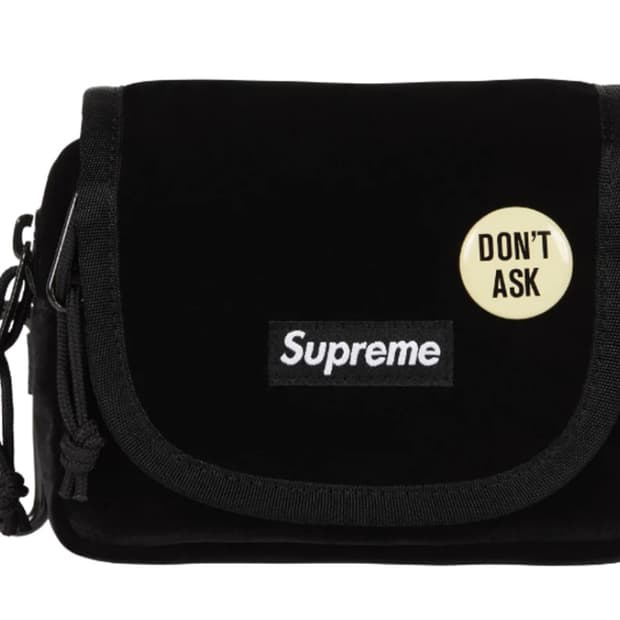 슈프림 벨벳 미니 파우치