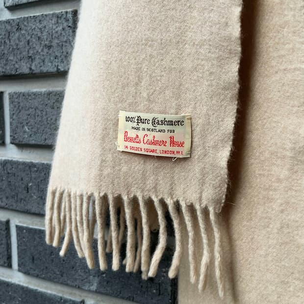 BENNETTS 캐시미어 하우스 머플러 made in SCOTLAND