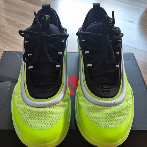 아디다스 농구화